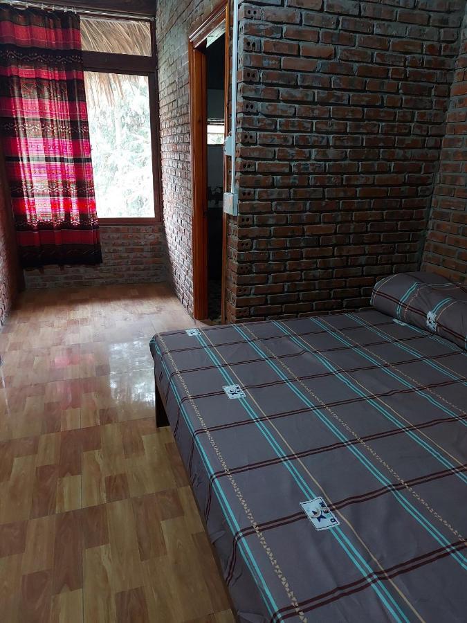 Flower Hmong Homestay バクハ エクステリア 写真