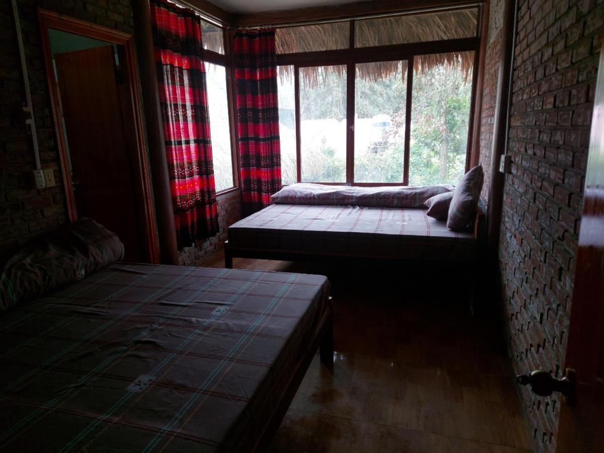 Flower Hmong Homestay バクハ エクステリア 写真